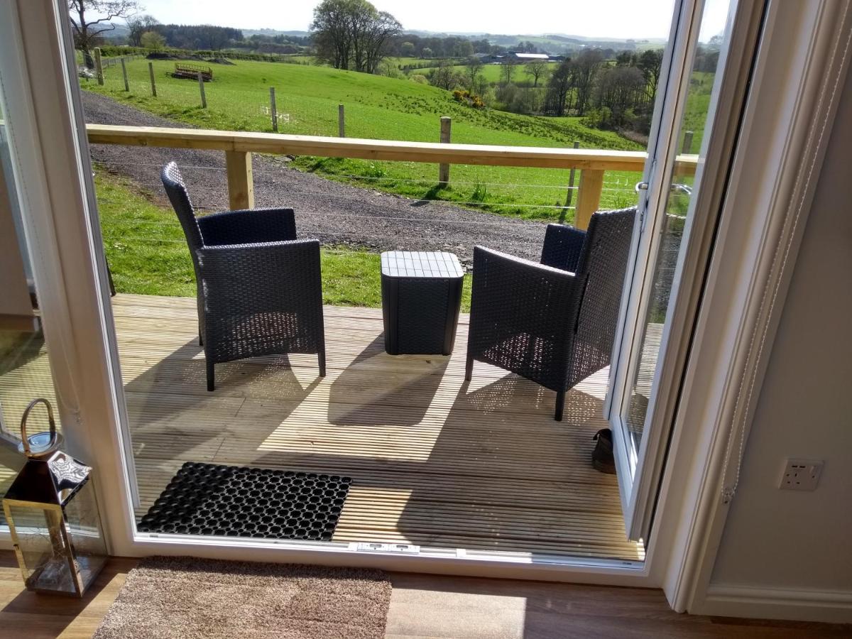 Cleeves Cabins Arran Luxury Lodge With Hot Tub Dalry  Bagian luar foto
