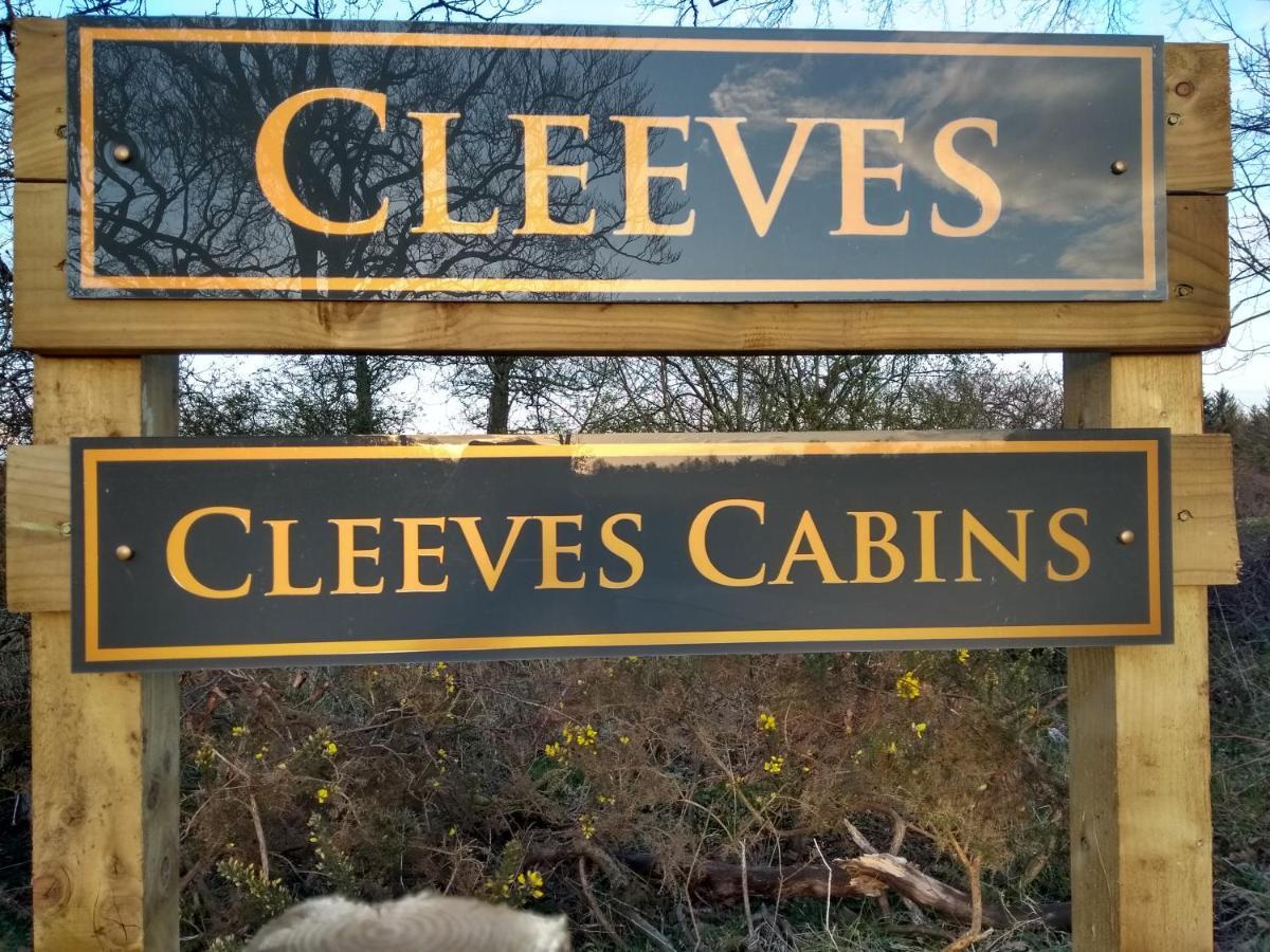Cleeves Cabins Arran Luxury Lodge With Hot Tub Dalry  Bagian luar foto
