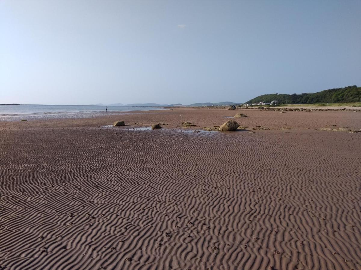 Cleeves Cabins Arran Luxury Lodge With Hot Tub Dalry  Bagian luar foto